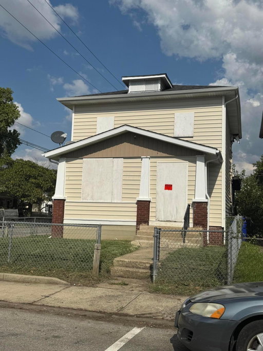 listing main photo