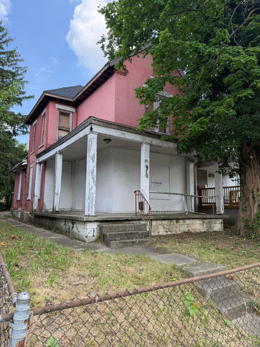 listing main photo