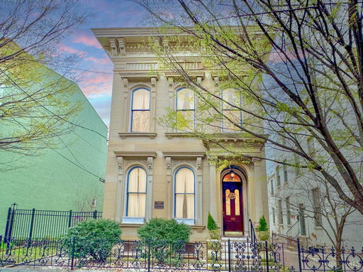 listing main photo