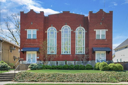 listing main photo