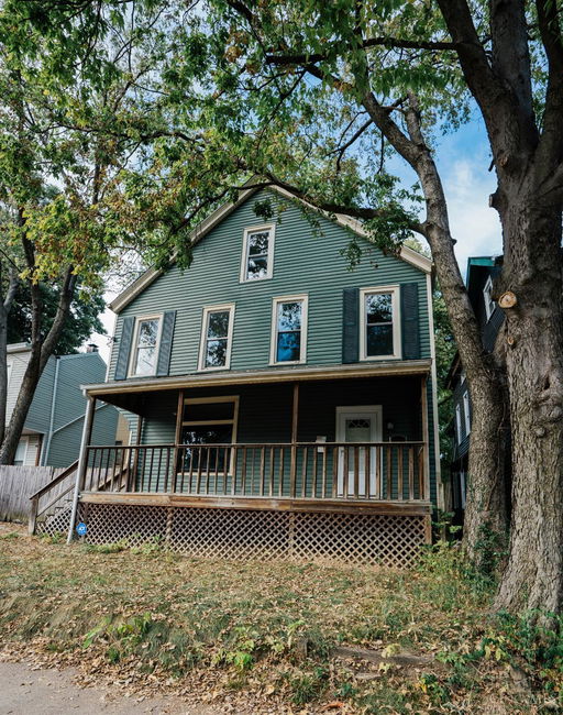 listing main photo