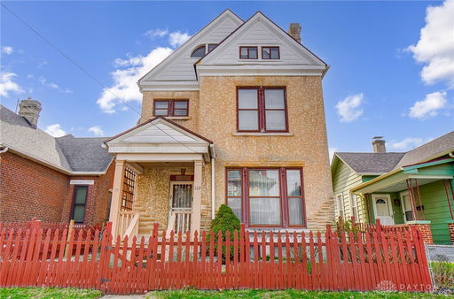 listing main photo