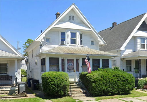 listing main photo
