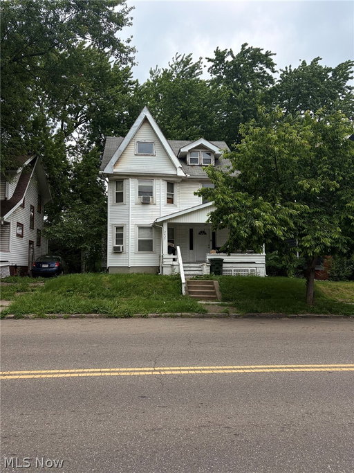 listing main photo