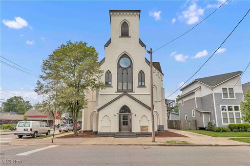 listing main photo