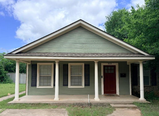 listing main photo