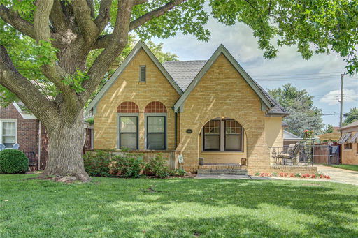 listing main photo