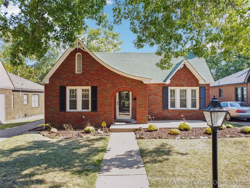 listing main photo