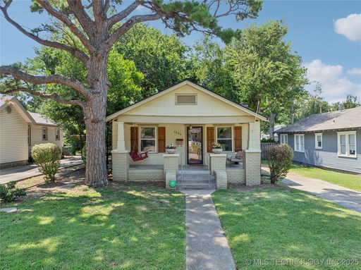 listing main photo