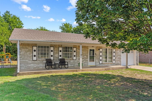 listing main photo
