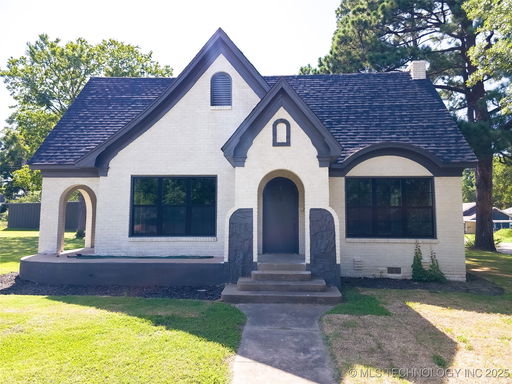 listing main photo