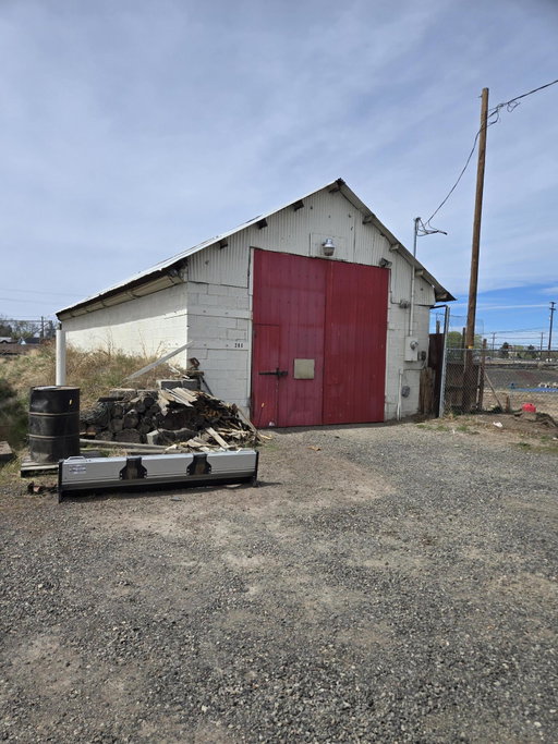 listing main photo