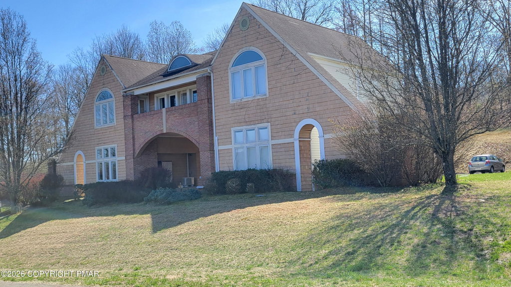 115 Imperial Dr,Unit 101, East Stroudsburg, PA 18302
