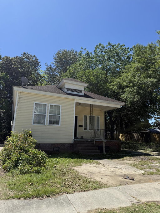 listing main photo
