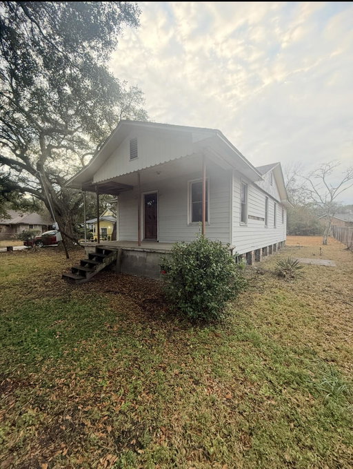 listing main photo
