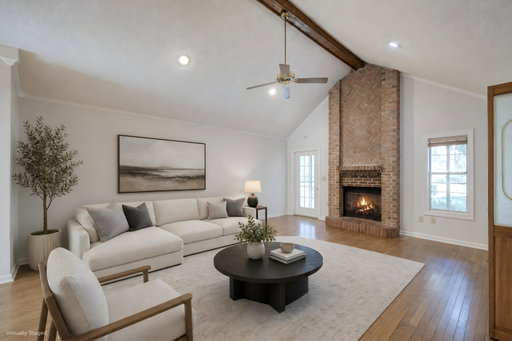 listing main photo