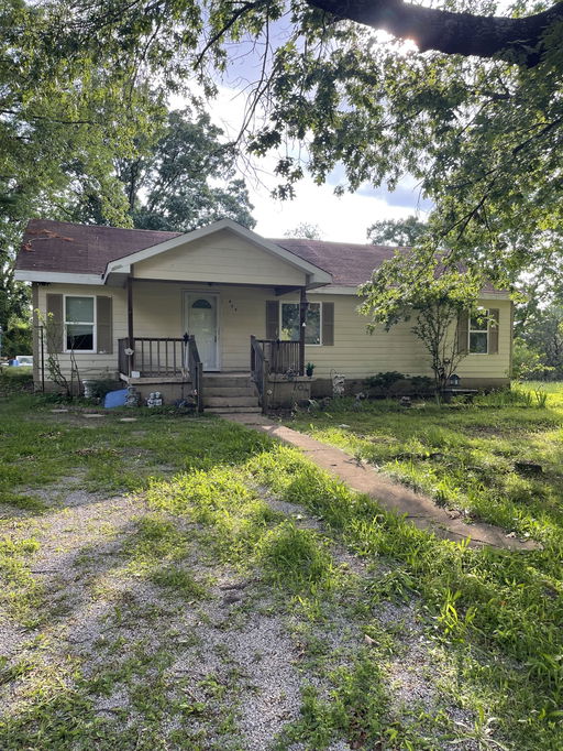 listing main photo