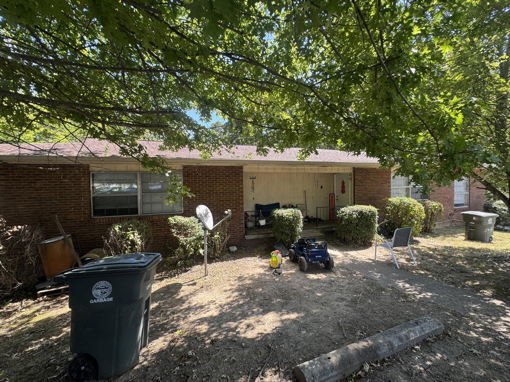 1845 Dana Ln, Hixson, TN 37343