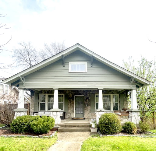 listing main photo