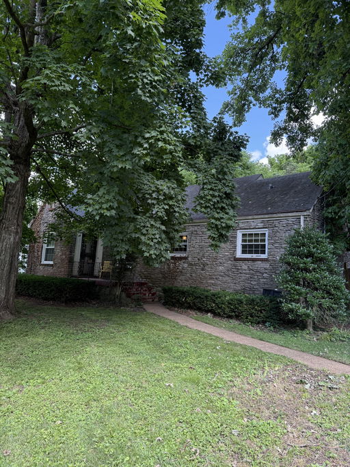 listing main photo
