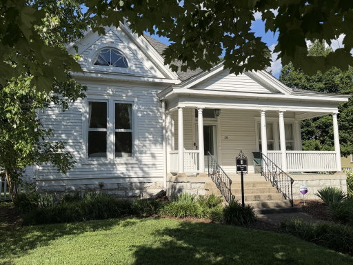 listing main photo