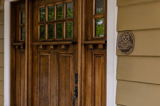 listing main photo