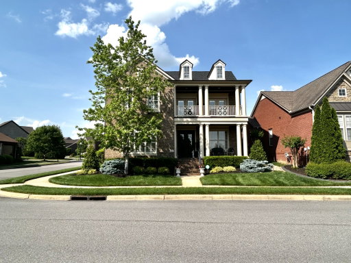 listing main photo