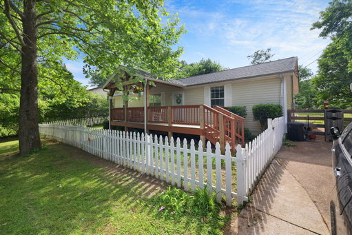 listing main photo