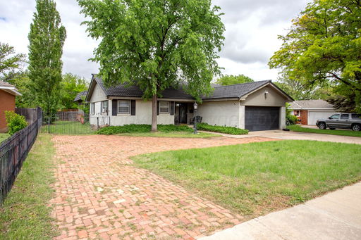 listing main photo