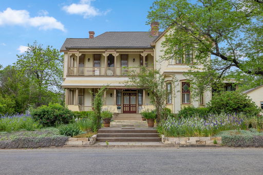 listing main photo