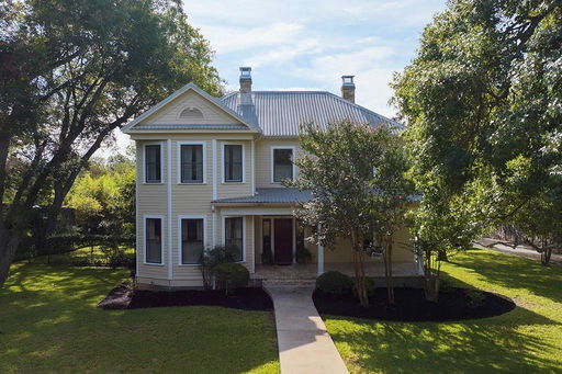 listing main photo