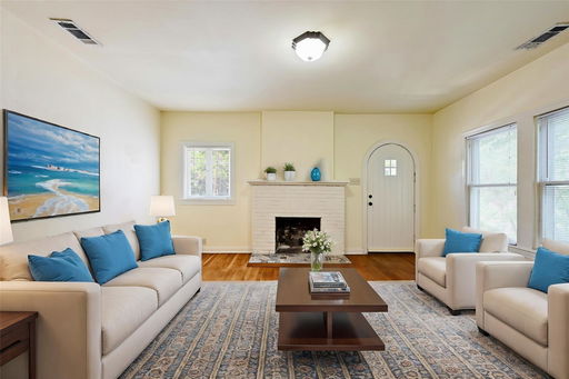 listing main photo