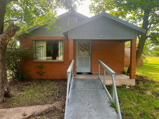 listing main photo