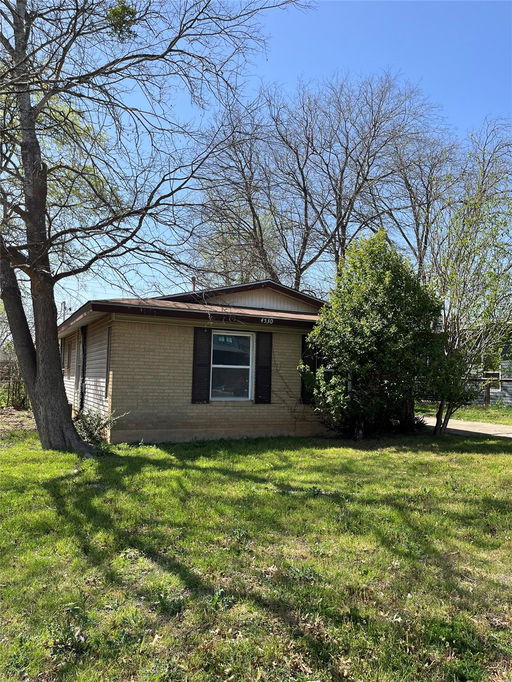 listing main photo