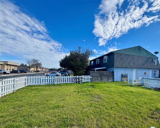 listing main photo