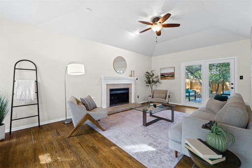 listing main photo