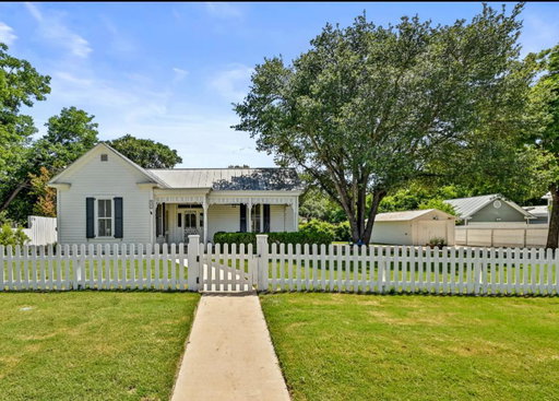 listing main photo