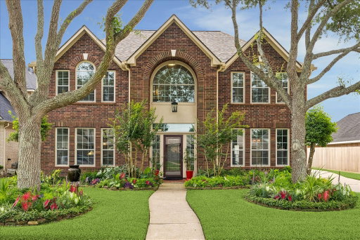 listing main photo