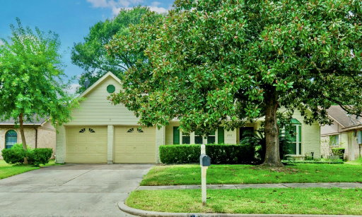 listing main photo