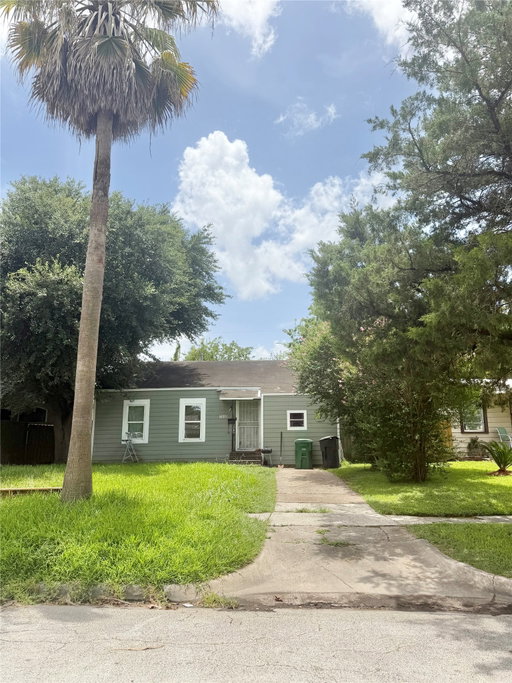 listing main photo