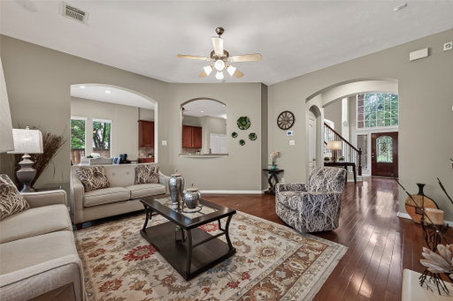 listing main photo