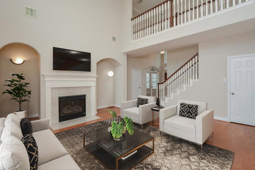 listing main photo