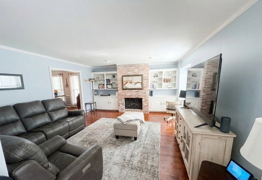 listing main photo