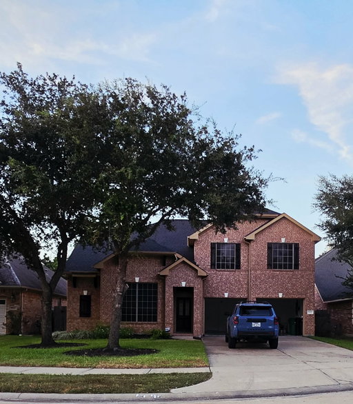listing main photo