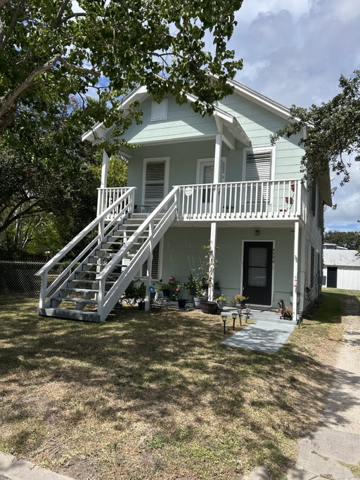 listing main photo