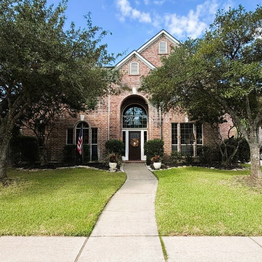 listing main photo