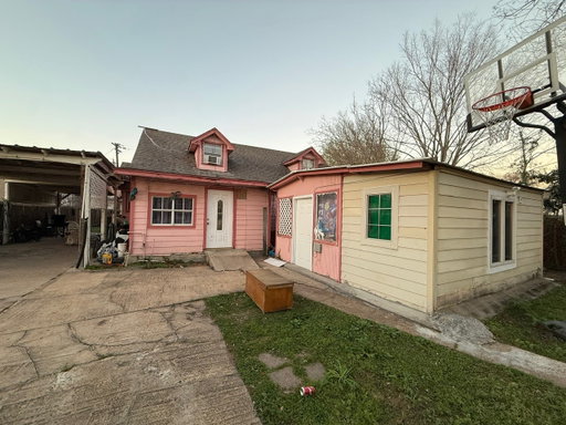 listing main photo