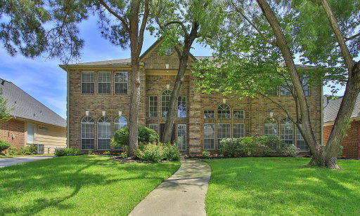 listing main photo