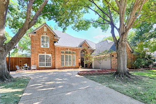 listing main photo