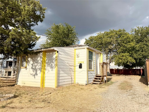 listing main photo